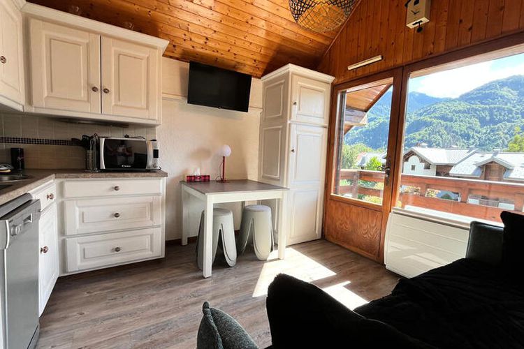 1 Pièce 4 Personnes