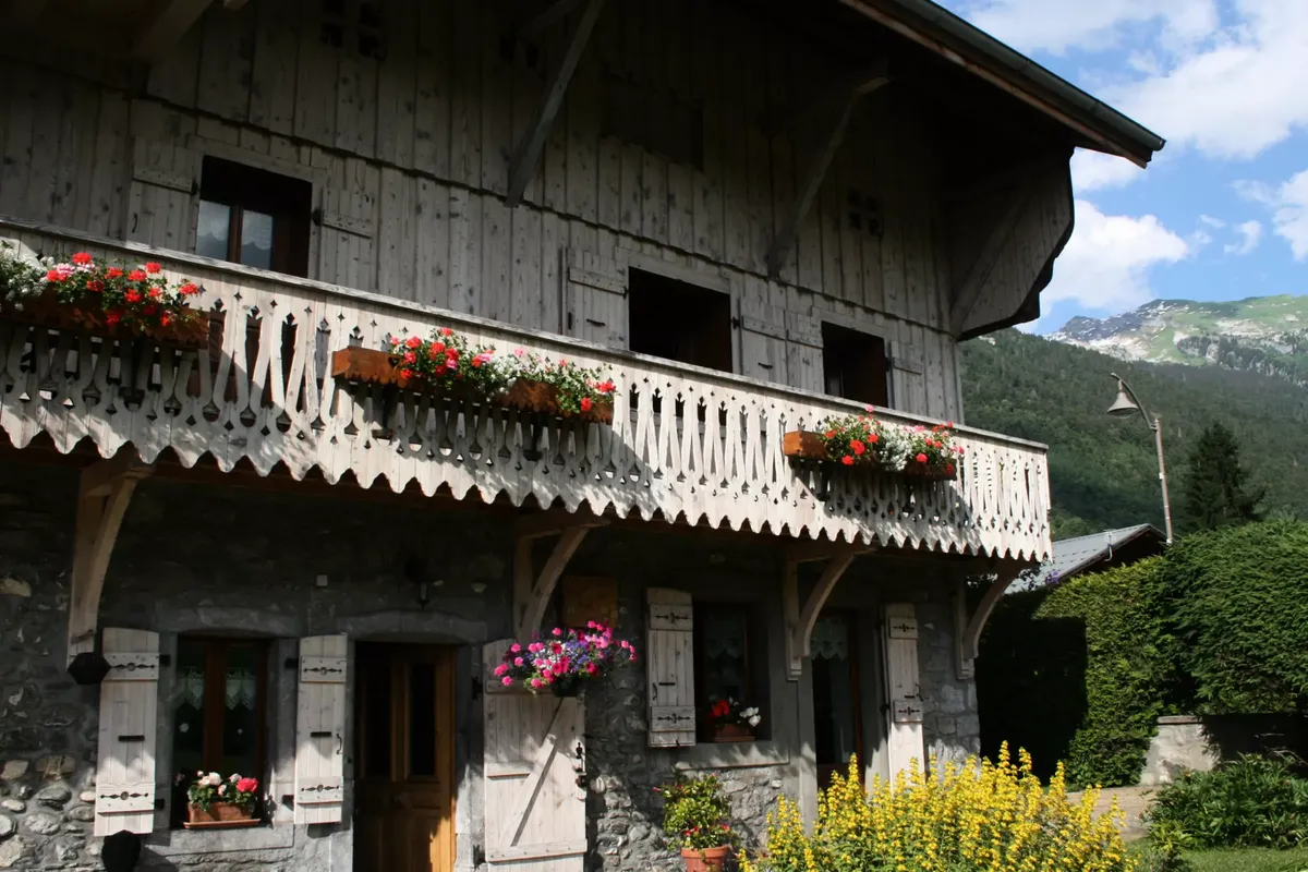 1 Pièce 6 Personnes