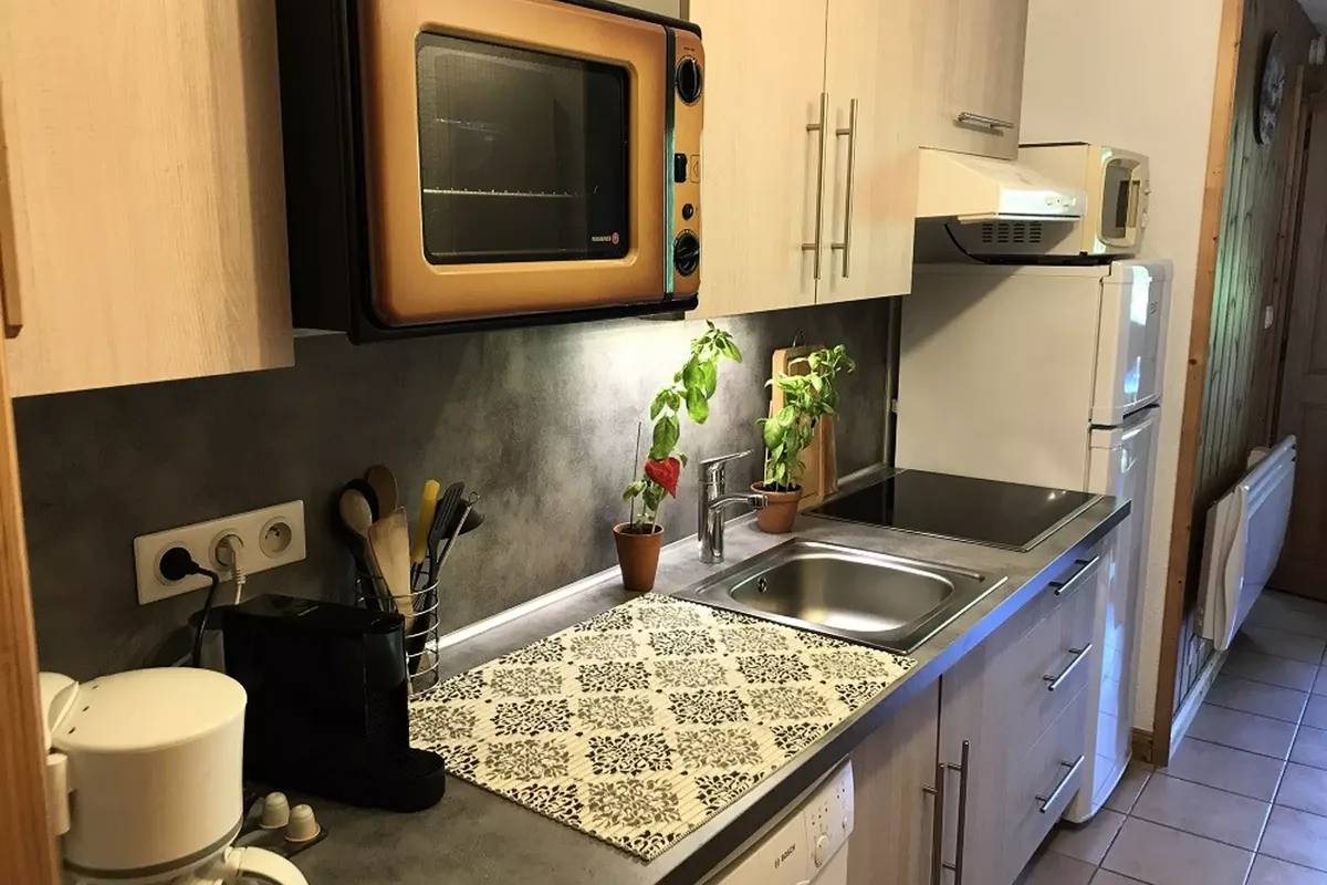 1 Pièce 4 Personnes