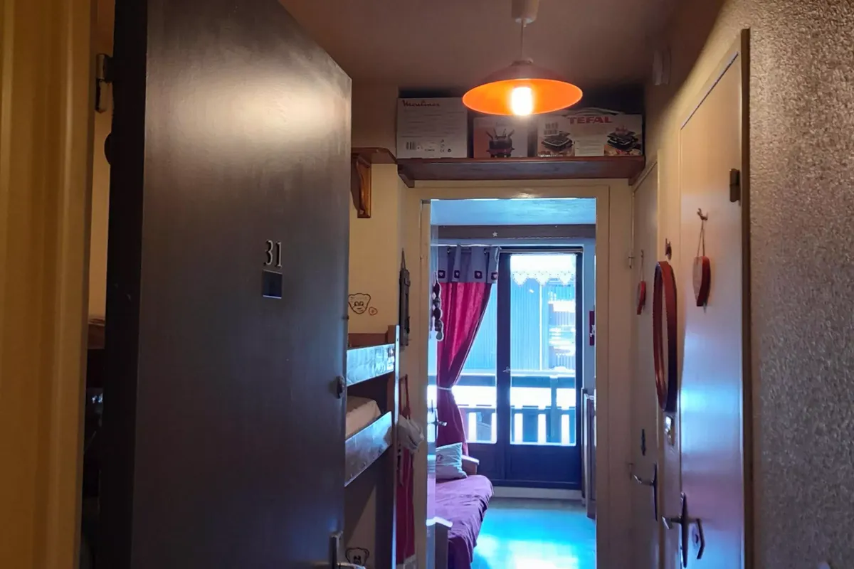 1 Pièce 4 Personnes