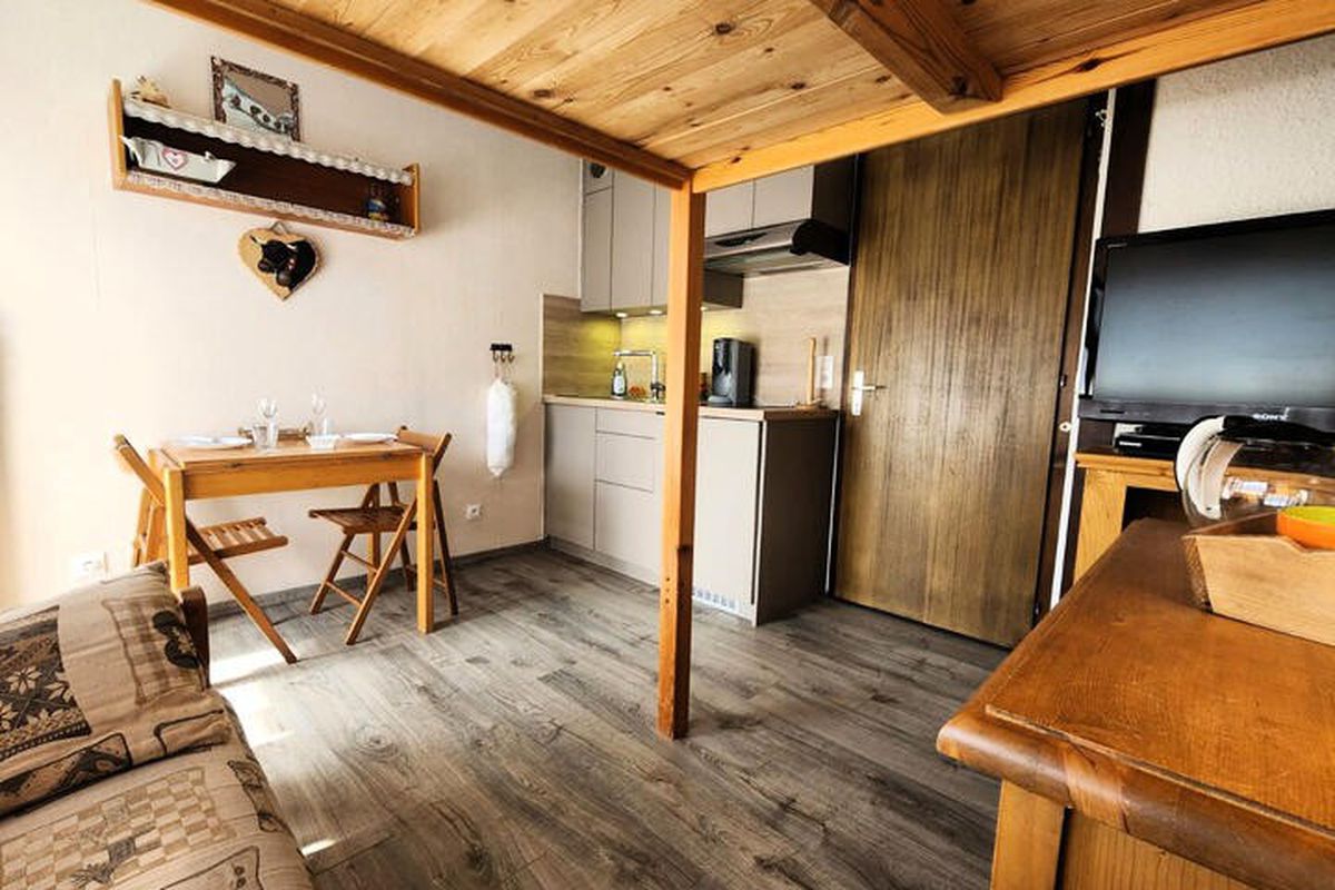 1 Pièce 4 Personnes