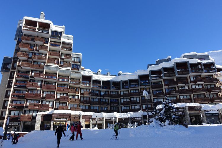 Appartement entièrement rénové · Skis aux pieds · Balcon