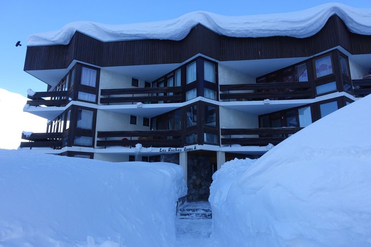 Appartement confortable & rénové · Départ et retour skis aux pieds · Balcon - Roches rouges a