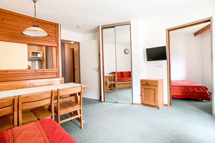 Appartement lumineux · Départ et retour skis aux pieds · Balcon