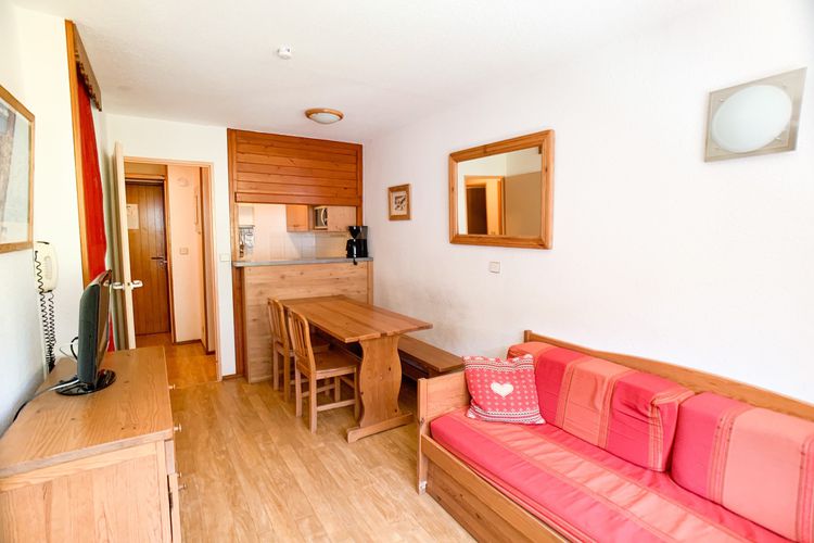 Appartement lumineux · Accès direct aux pistes · Balcon