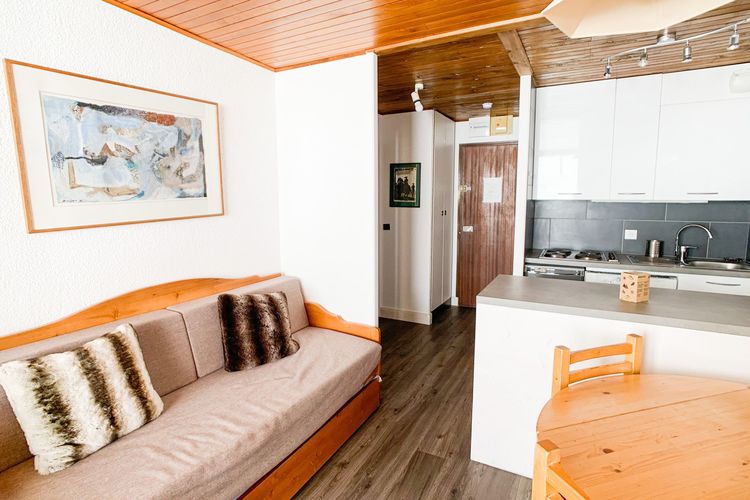 Appartement fonctionnel · Entre commerces et pistes  · Balcon - Tommeuses, à proximité des commerces