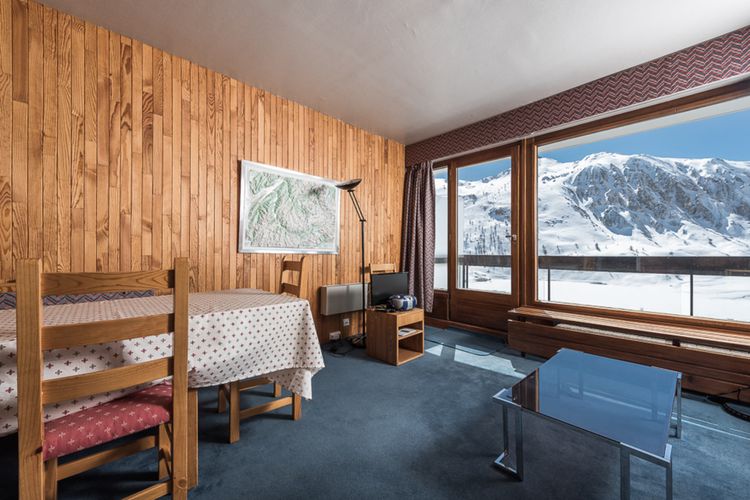 Appartement lumineux · Skis aux pieds · Balcon avec vue dégagée