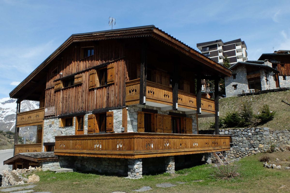 Appartement rénové · Proche des pistes · Dans un chalet savoyard · Balcon - Chalet neves