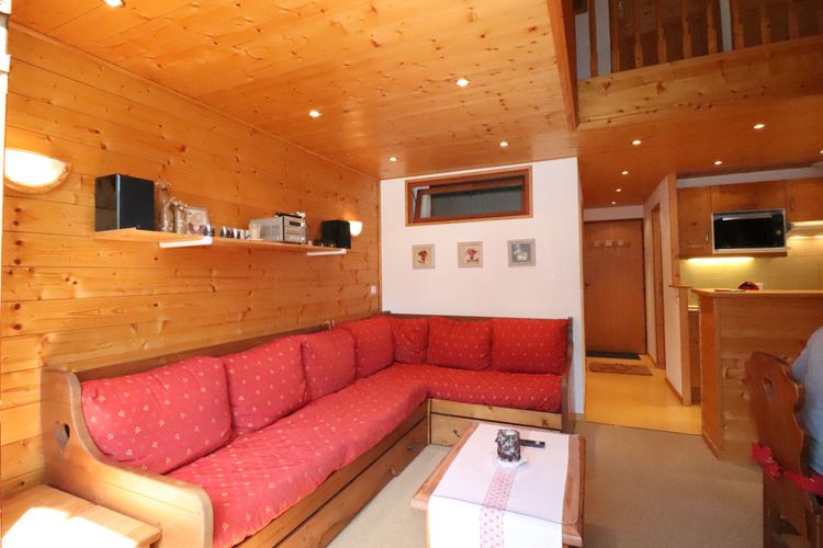 Duplex rénové & lumineux · Départ et retour skis aux pieds · Balcon