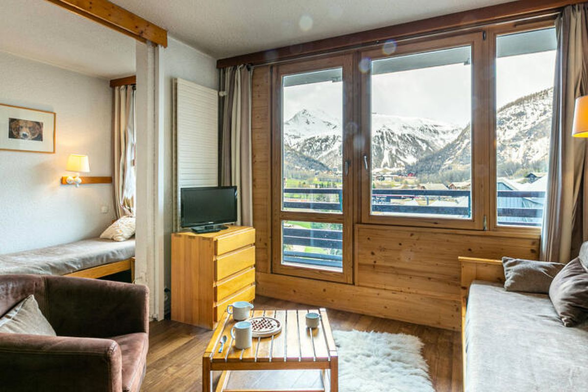 1 Pièce 4 Personnes