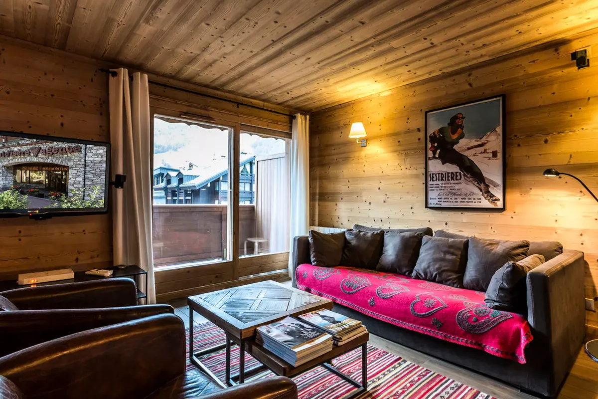 4 Pièces 8 Personnes