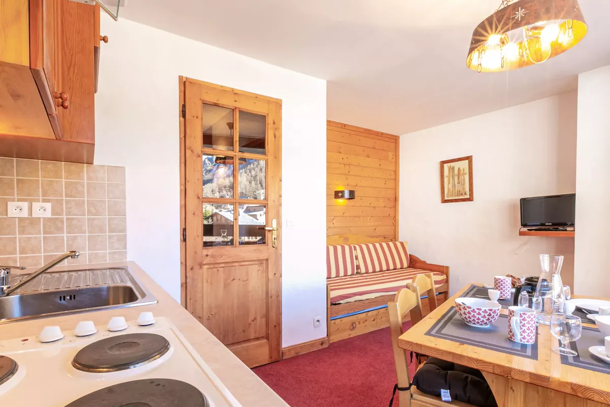 1 Pièce 4 Personnes