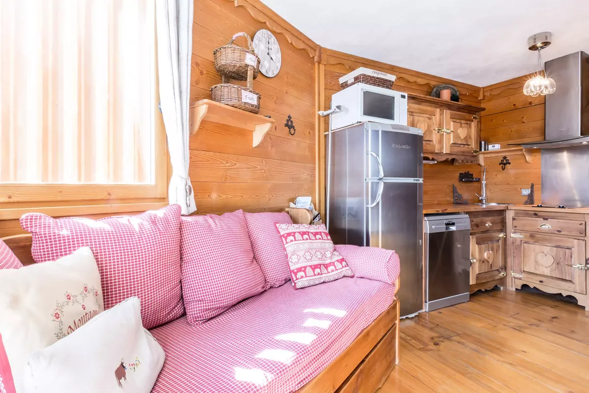 1 Pièce 4 Personnes