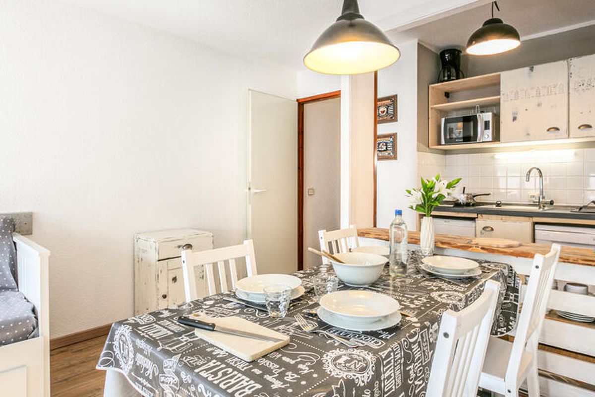 3 Pièces 6 Personnes