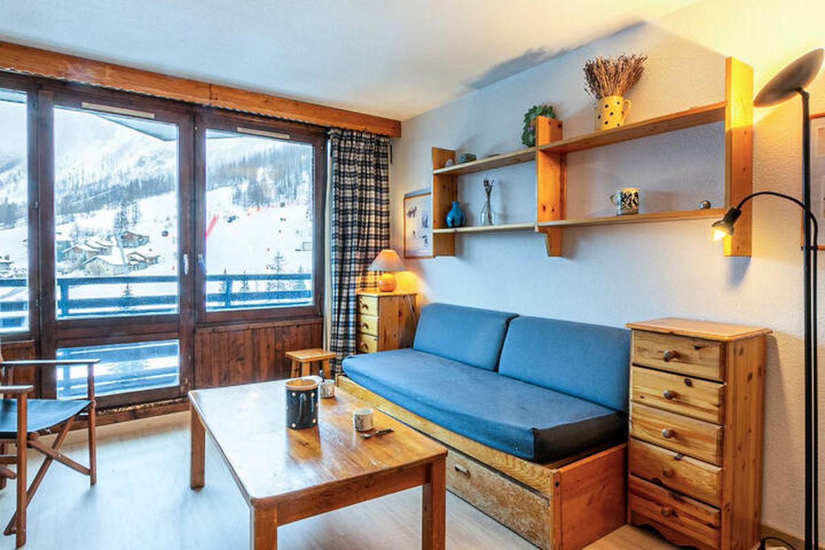 1 Pièce 4 Personnes