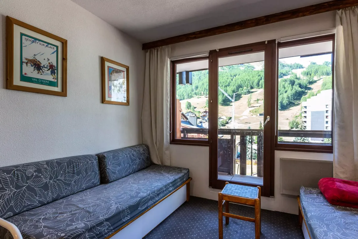 1 Pièce 4 Personnes