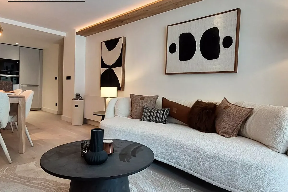 4 Pièces 8 Personnes