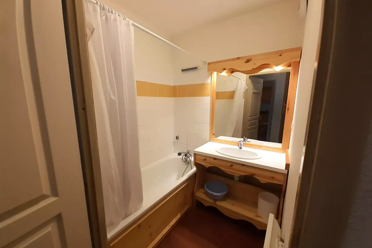 3 Pièces pour 6 Personnes