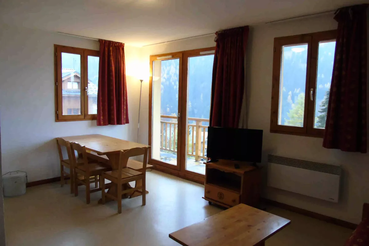 2 Pièces pour 6 Personnes