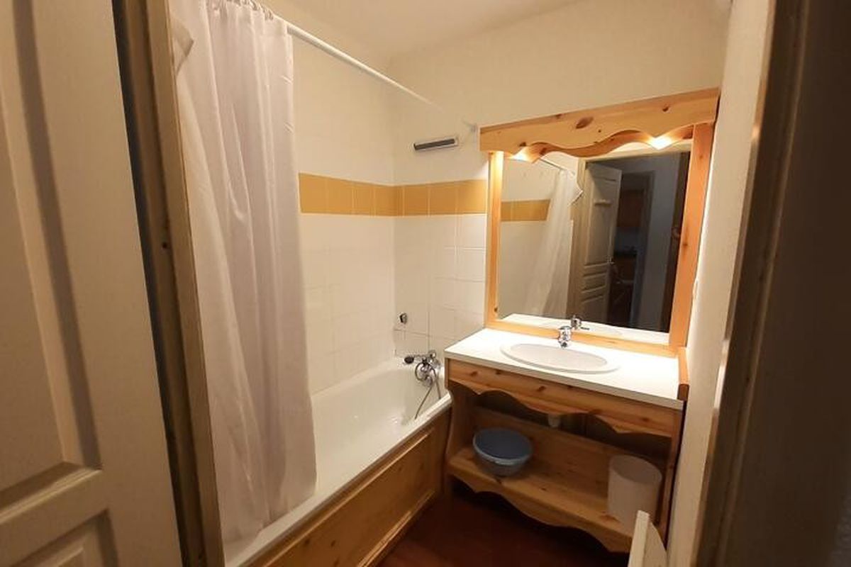 3 Pièces pour 6 Personnes