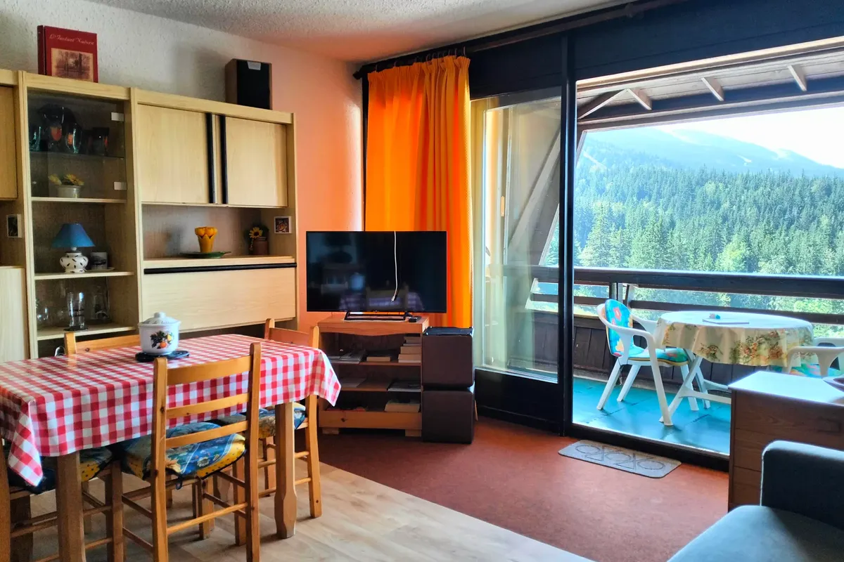 1 Pièce 4 Personnes