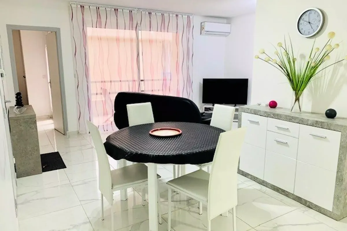 3 Pièces 4 Personnes