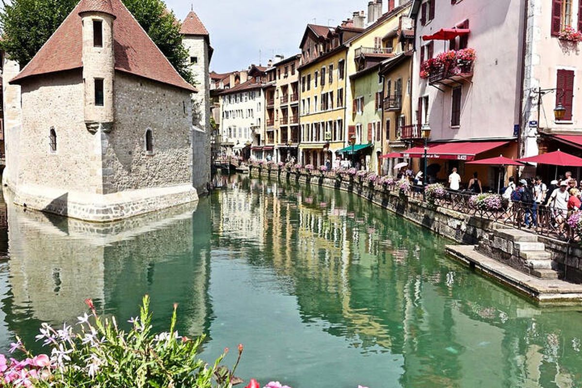 2 Pièces 4 Personnes