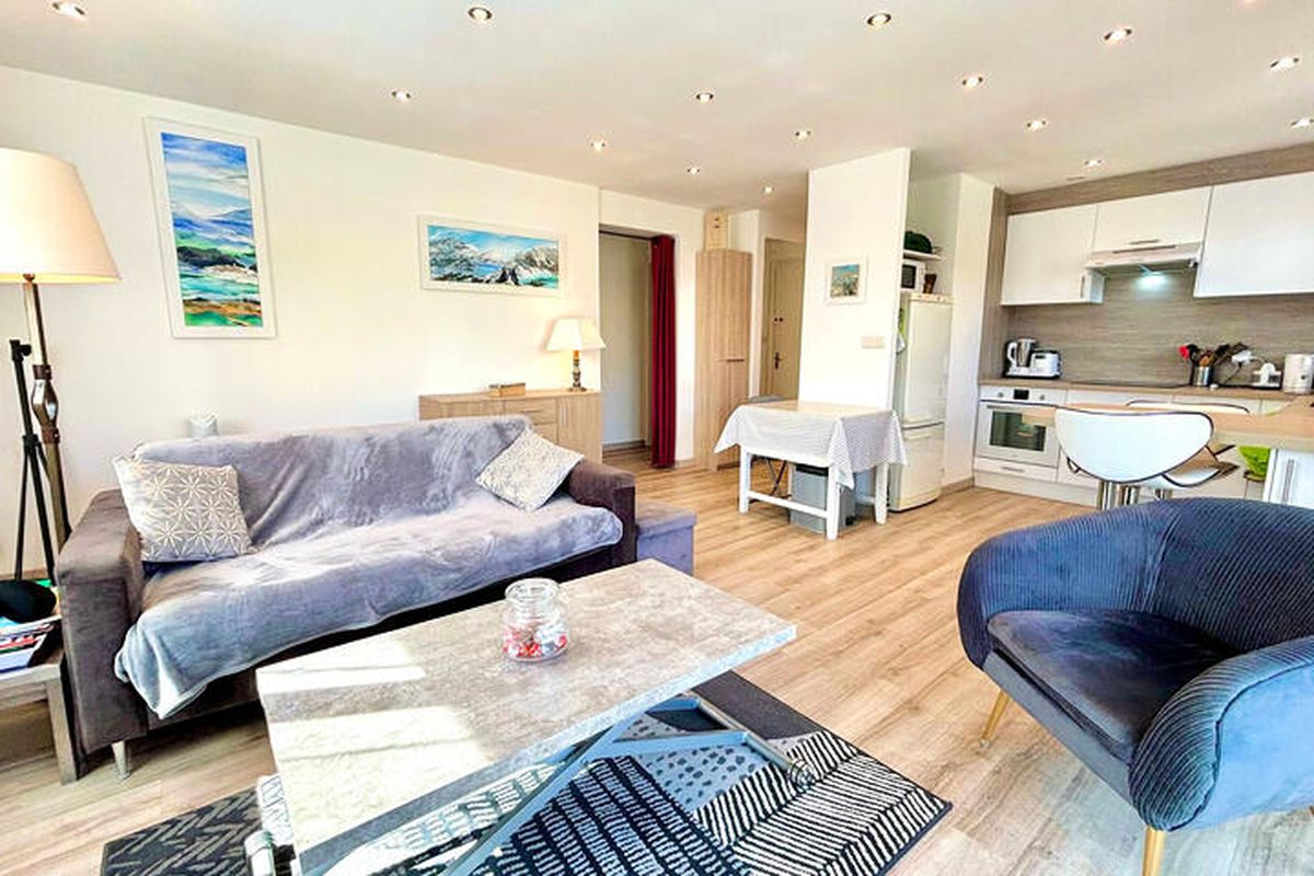 3 Pièces 6 Personnes