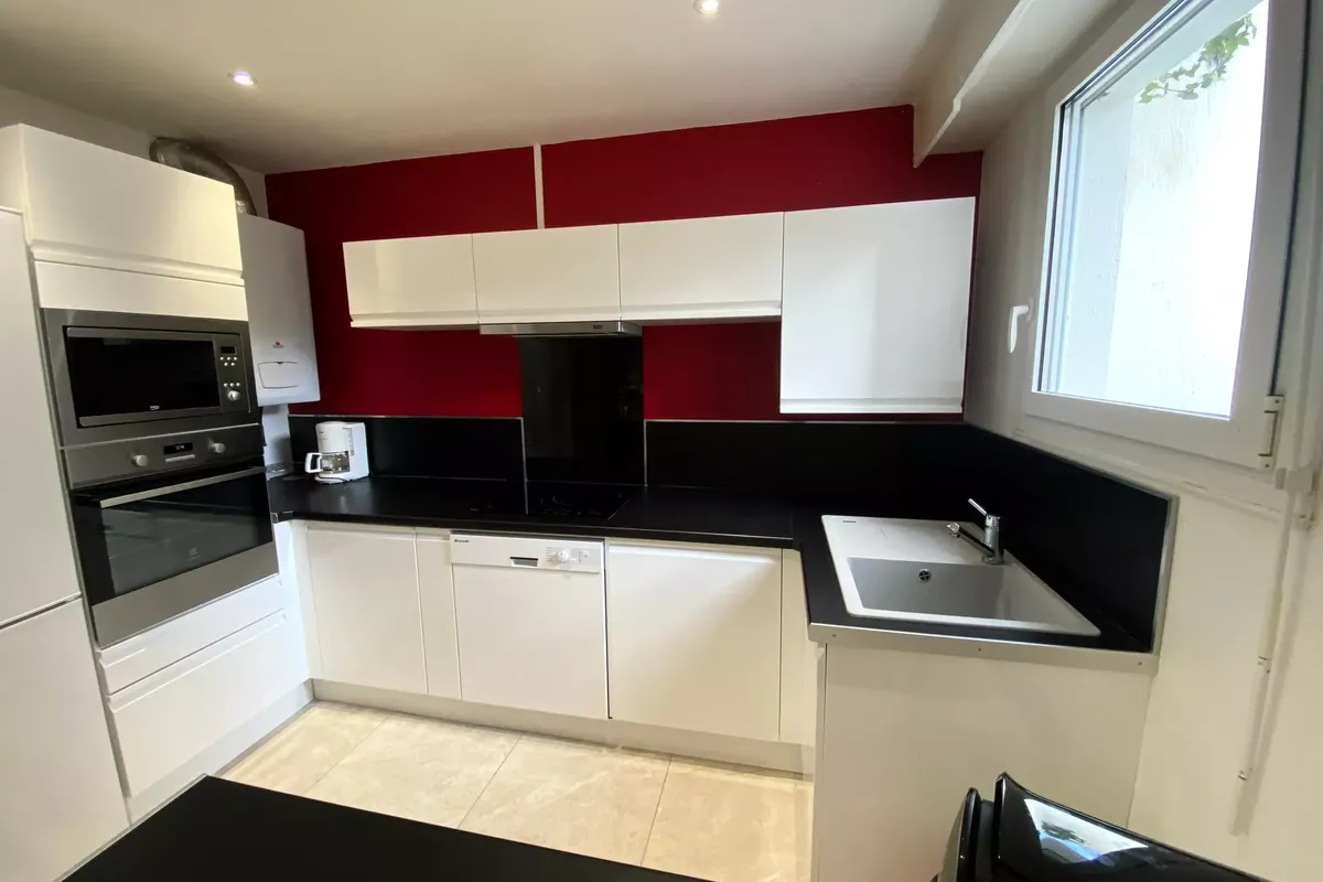 1 Pièce 4 Personnes