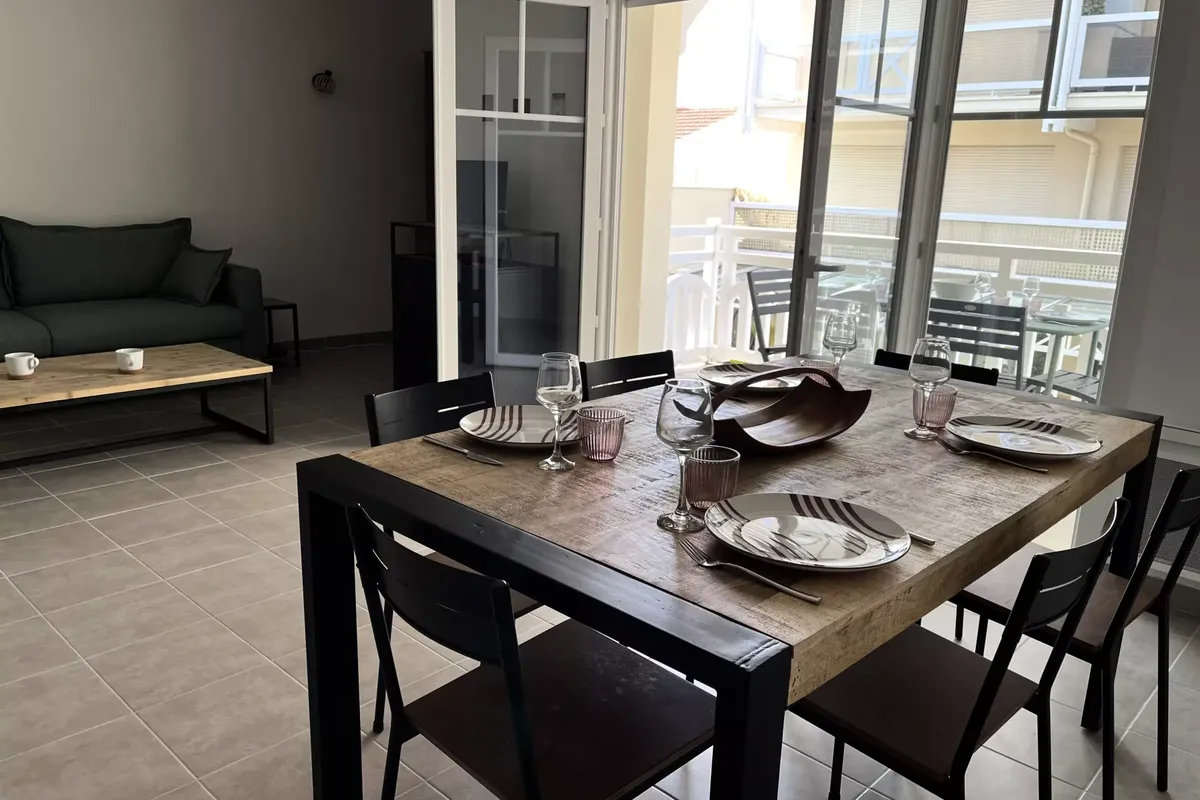 3 Pièces 6 Personnes