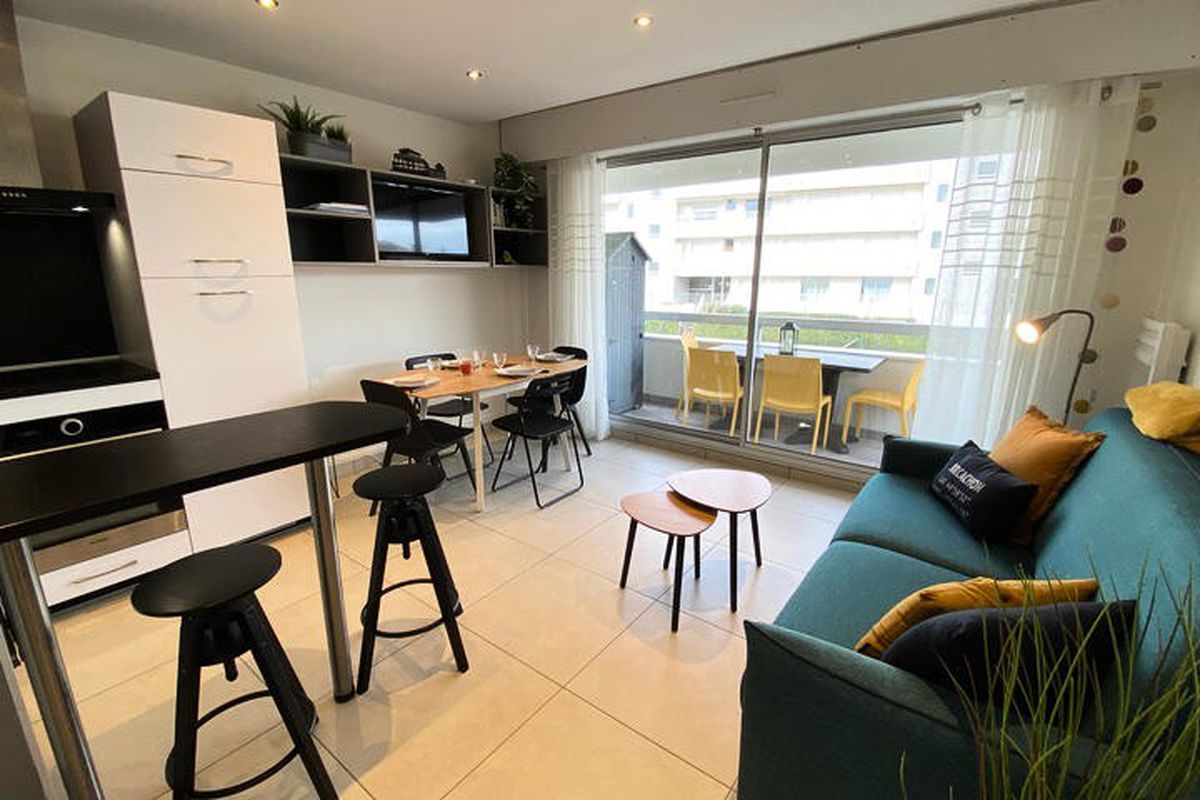 1 Pièce 4 Personnes