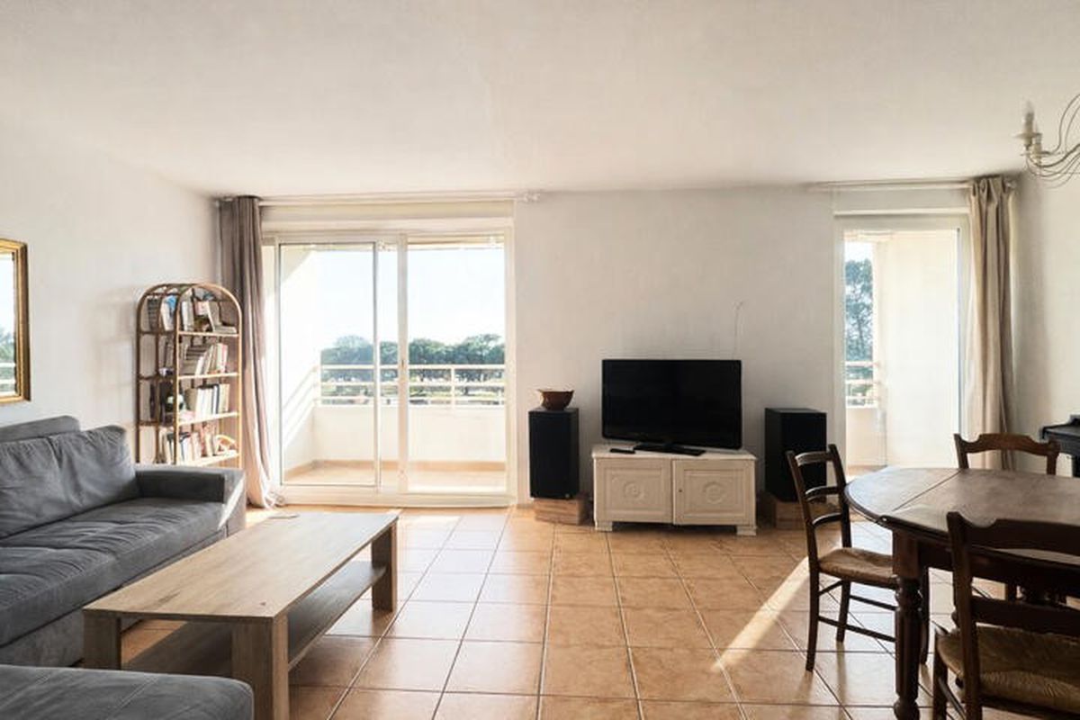 3 Pièces 6 Personnes