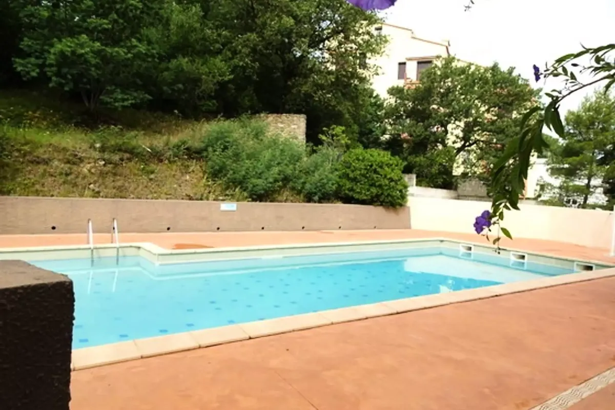 2 Pièces 5 Personnes