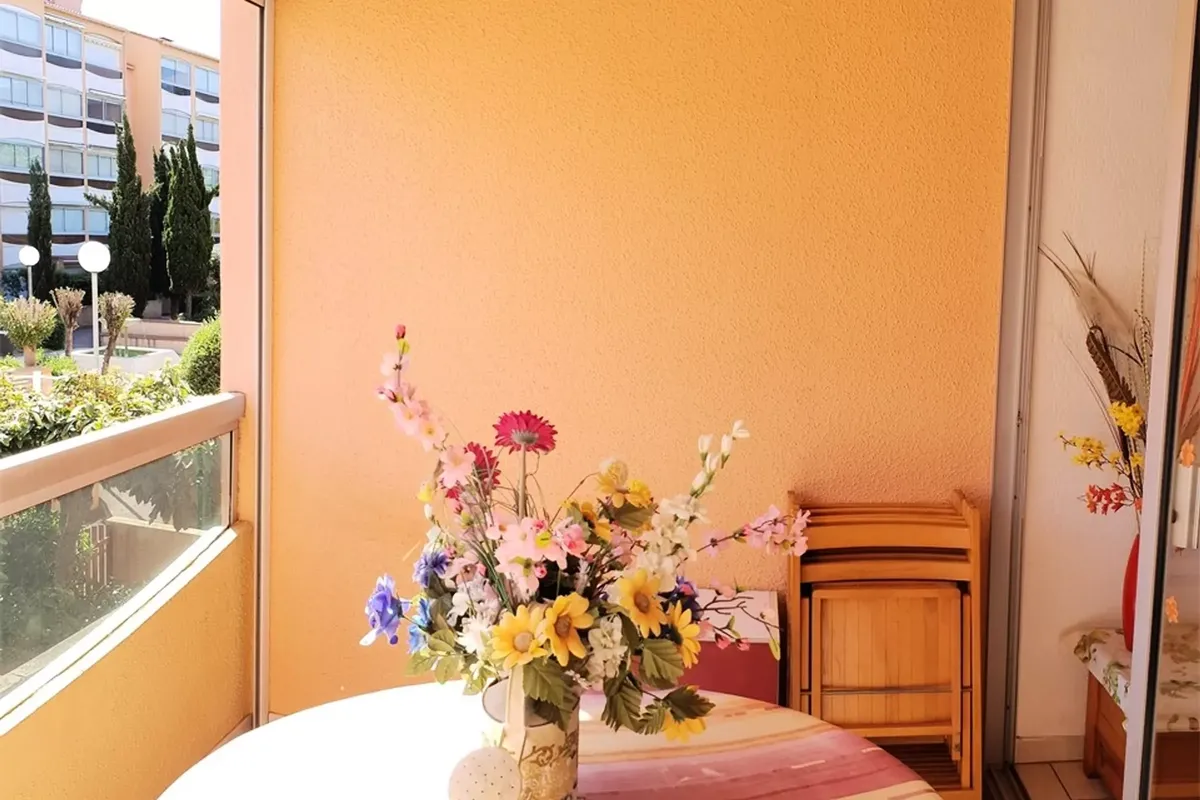 1 Pièce 4 Personnes