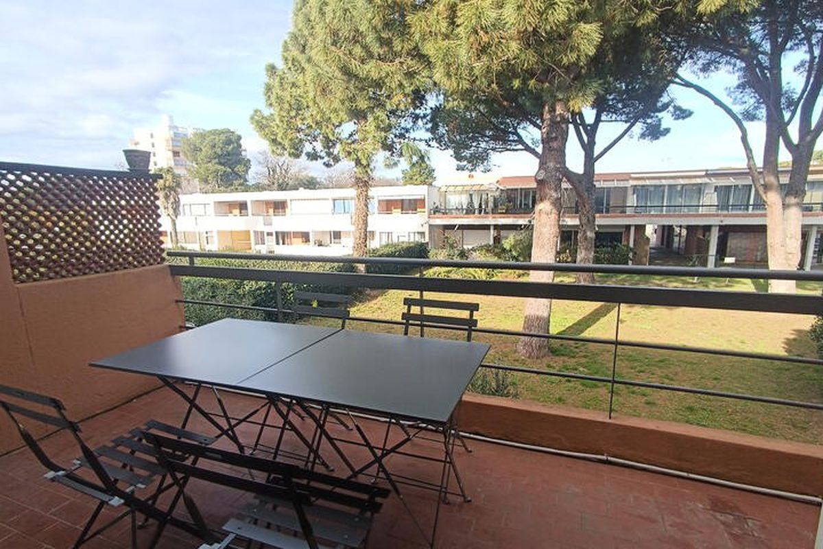 1 Pièce 4 Personnes