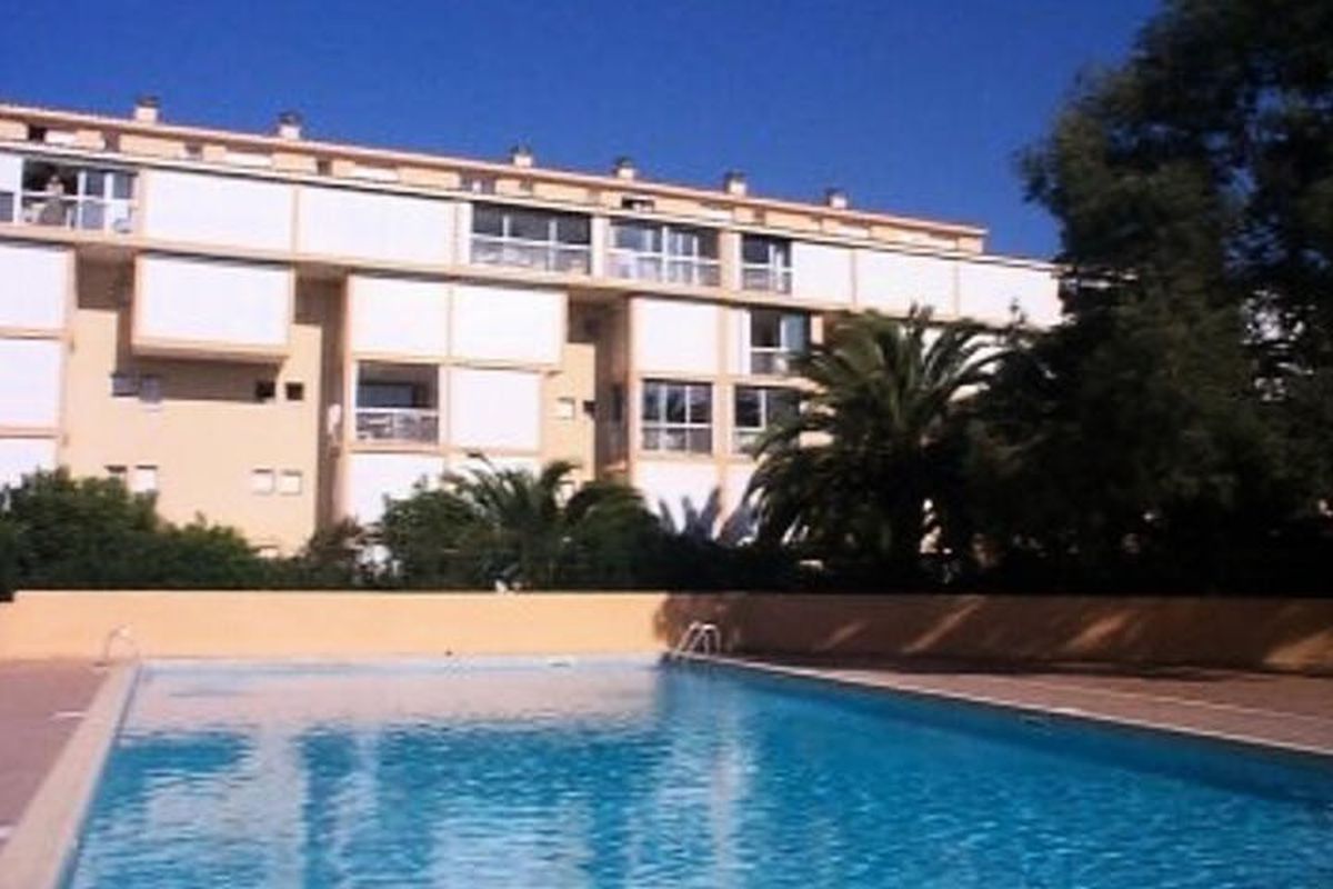 3 Pièces 6 Personnes