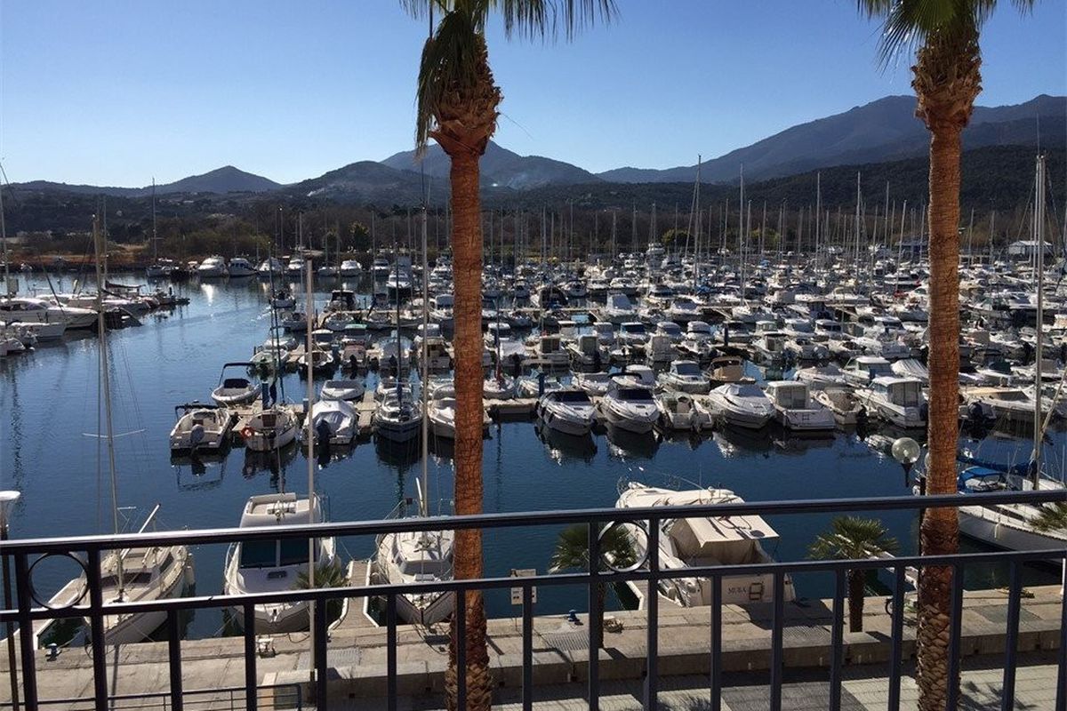 Studio-Cabine Confortable avec Vue sur le Port  Résidence 