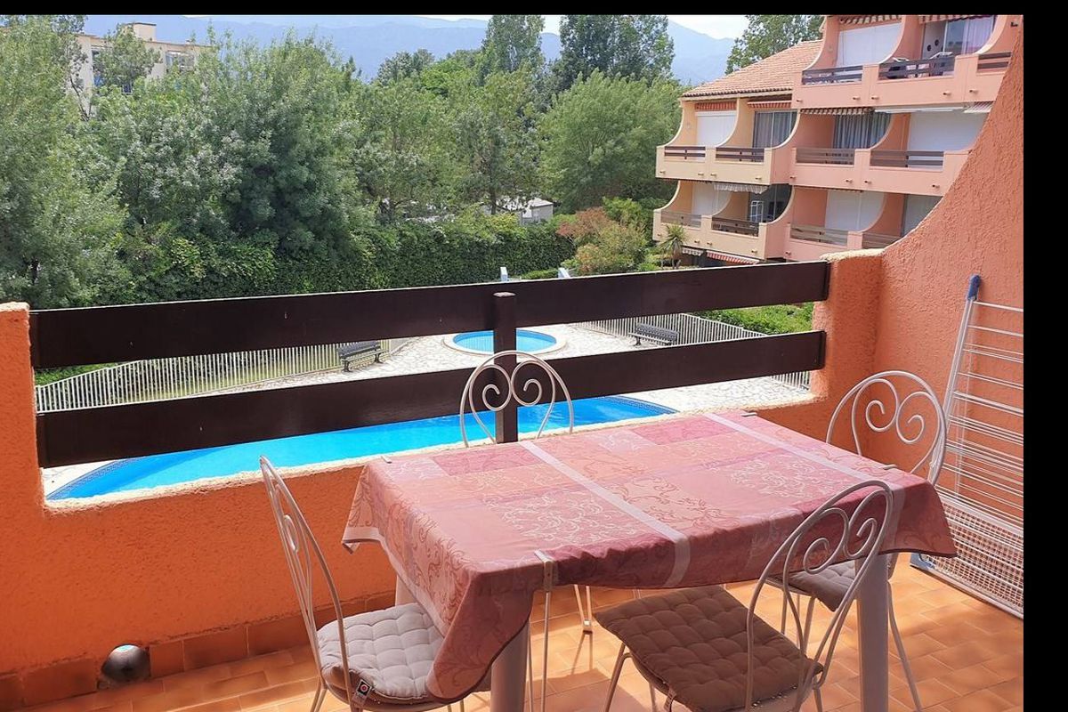 Appartement Lumineux avec Vue sur Piscine  Confort pour 2 à 4 Personnes - Le pre catalan