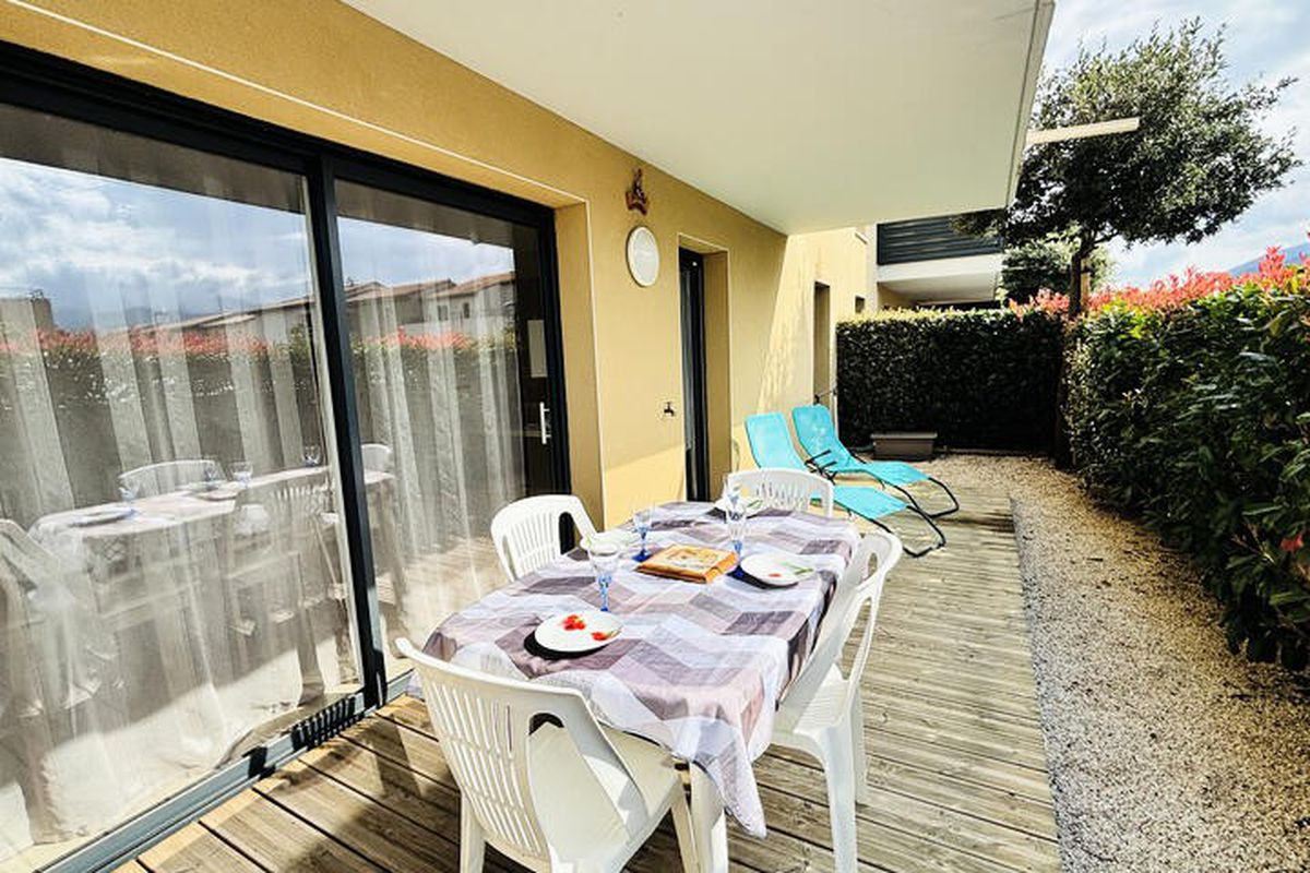 3 Pièces 6 Personnes