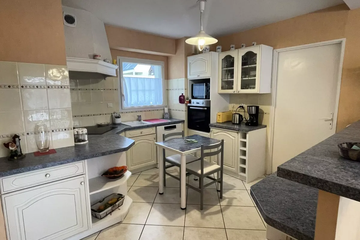 3 Pièces 6 Personnes