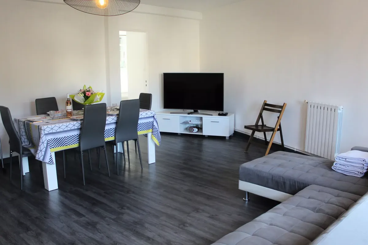 3 Pièces 4 Personnes