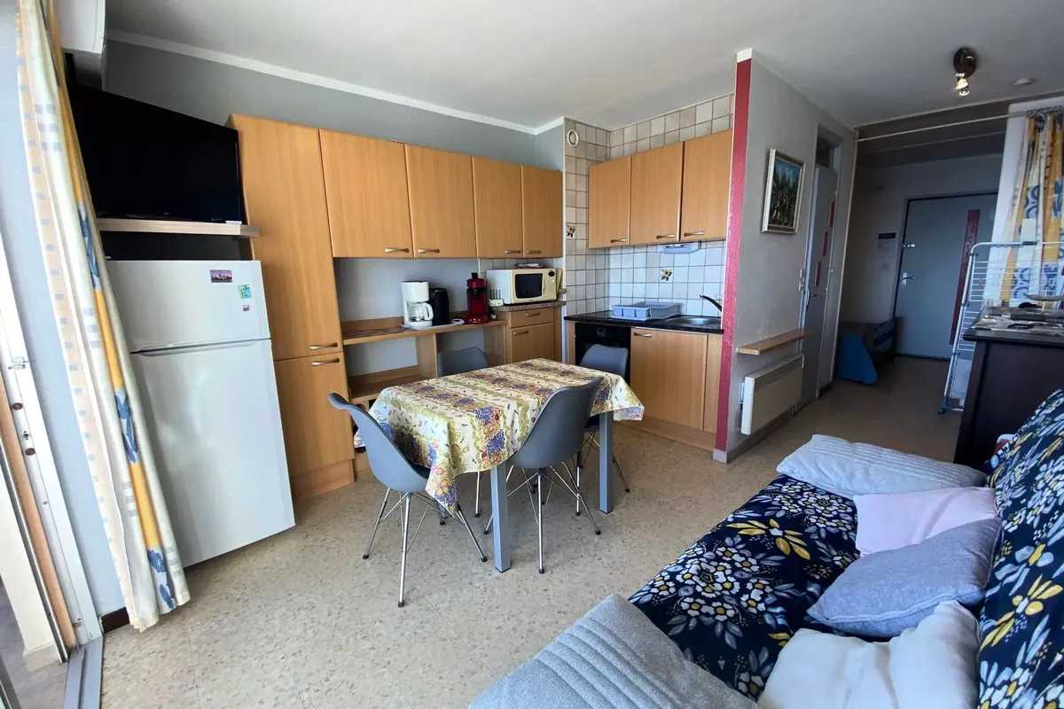 1 Pièce 4 Personnes