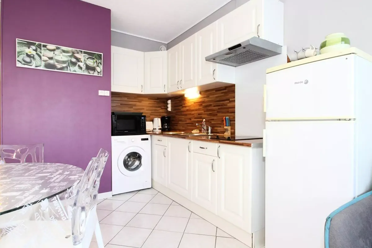 1 Pièce 4 Personnes