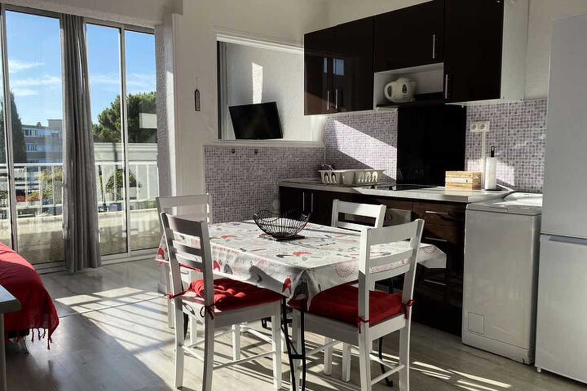 1 Pièce 4 Personnes