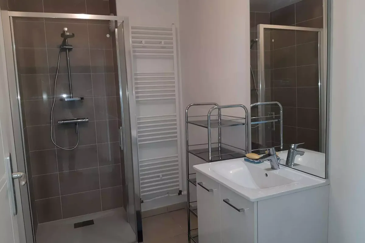 3 Pièces 5 Personnes