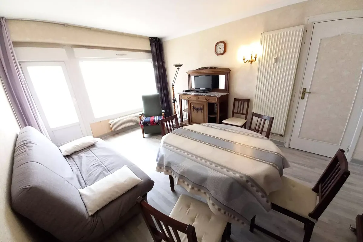 3 Pièces 6 Personnes