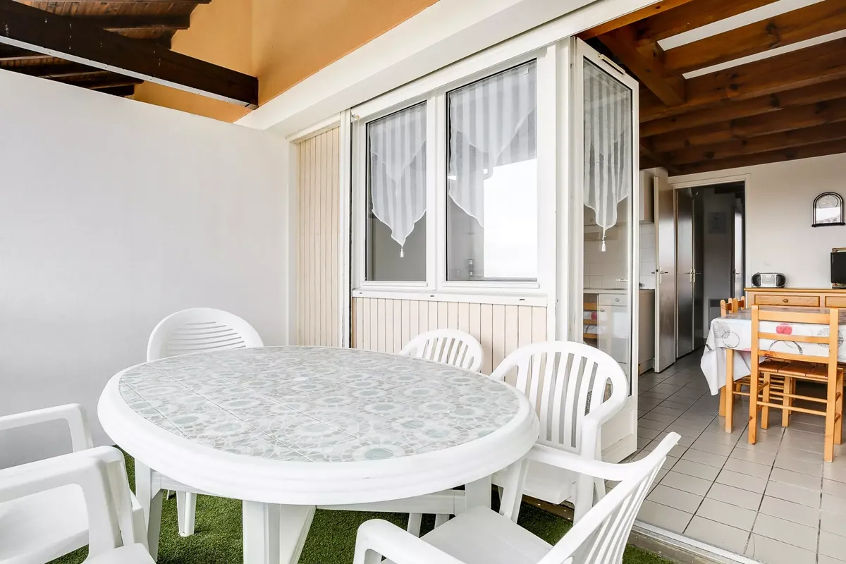 3 Pièces 6 Personnes