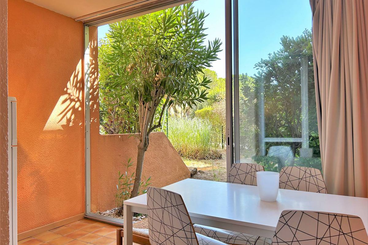 Appartement 2 pièces 4 couchages BORMES LES MIMOSAS - Mer et soleil ii