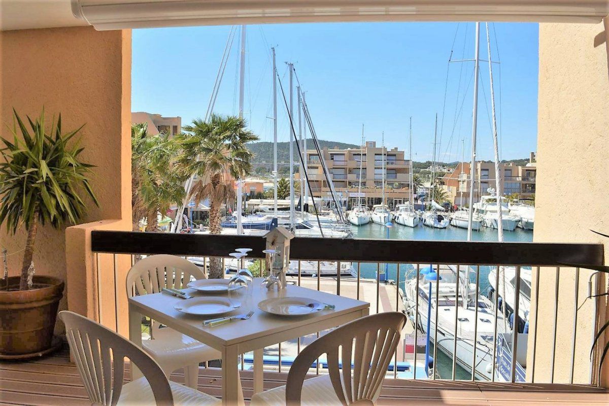 Appt 3 pièces 6 couchages BORMES LES MIMOSAS - Port de bormes