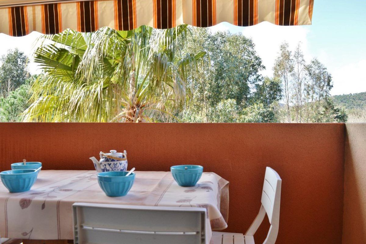 Studio cabine 3/4 couchages BORMES LES MIMOSAS - Rives de la faviere